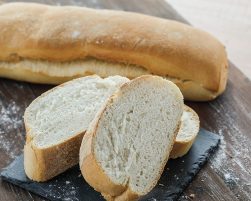 uniprom domaći hljeb sa ploče